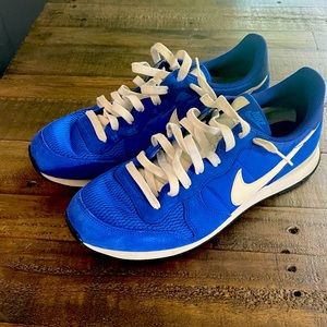 Nike InternationalistIUSA size 10 blue